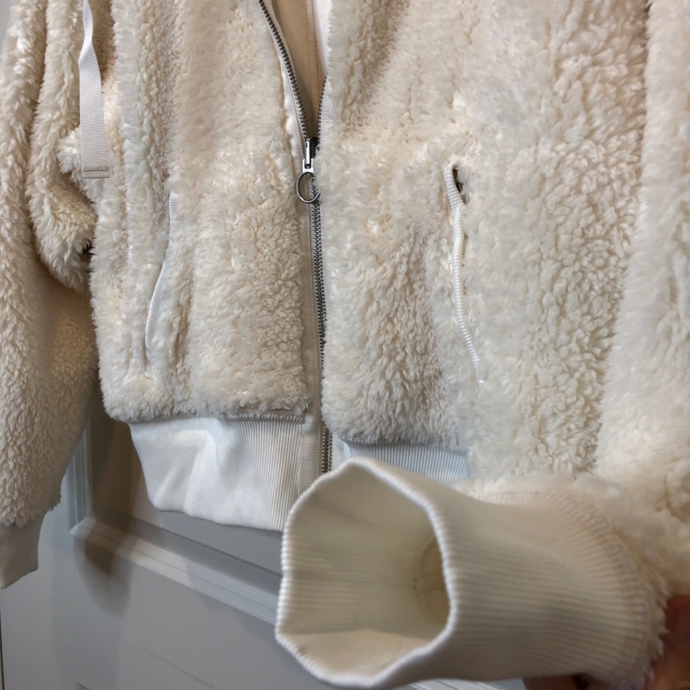 NWT Athleta Cozy Sherpa Reversible Jacket White - Picture 10 of 16